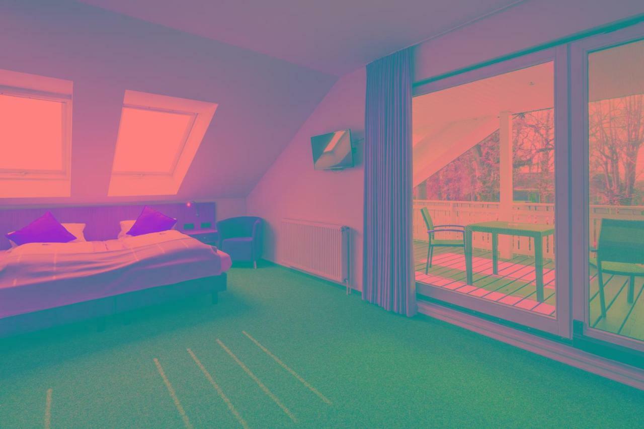 Hellmanns Hotel Bremers Bauerndiele Wiefelstede Extérieur photo